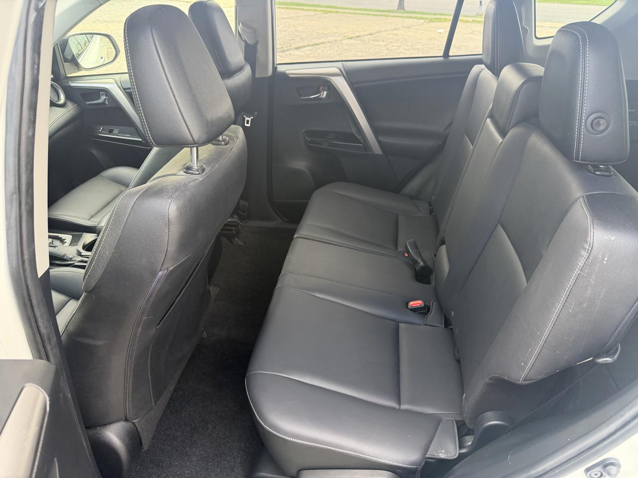 Toyota RAV4 Limited AWD 2018