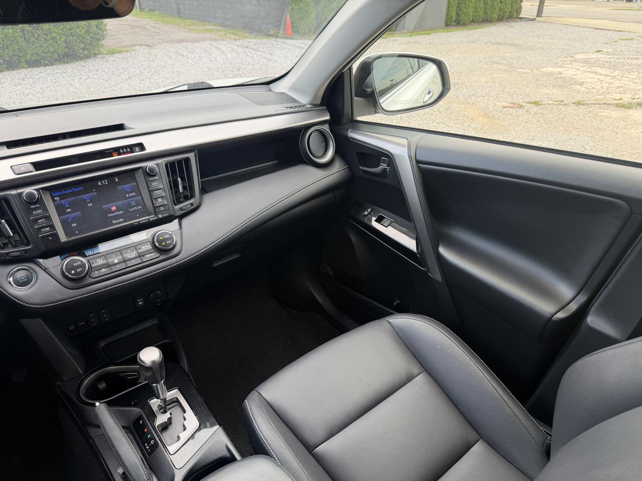 Toyota RAV4 Limited AWD 2018