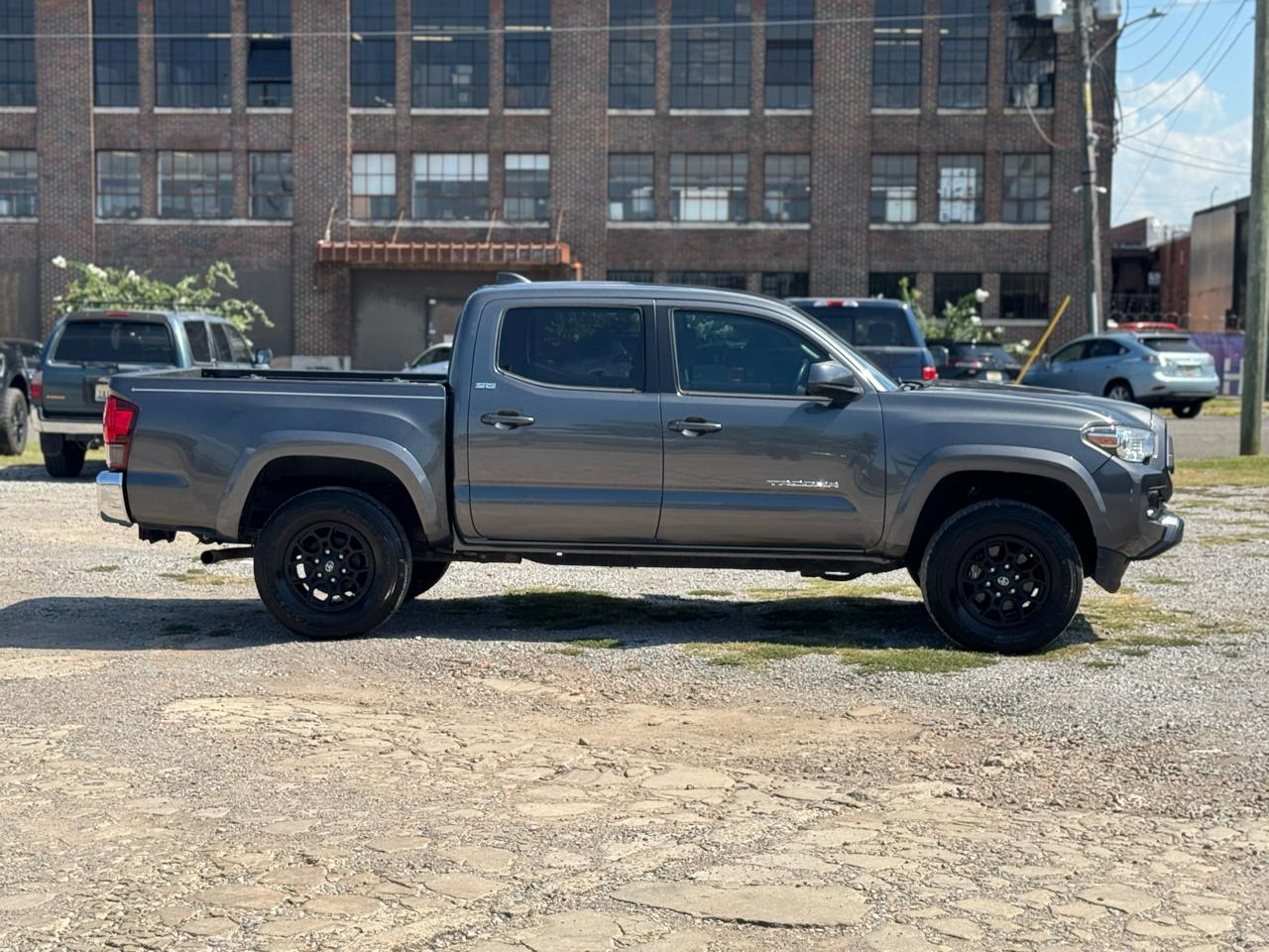 Toyota Tacoma SR5 2020
