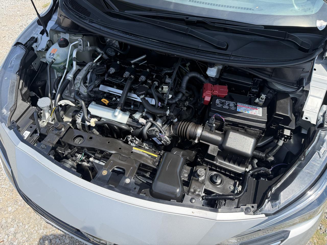 Nissan Versa SR 2025