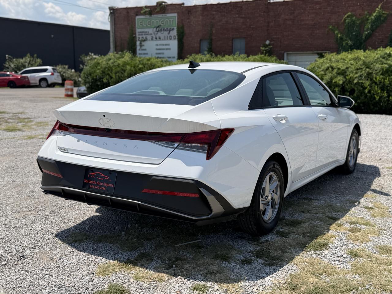 Hyundai Elantra SE 2025