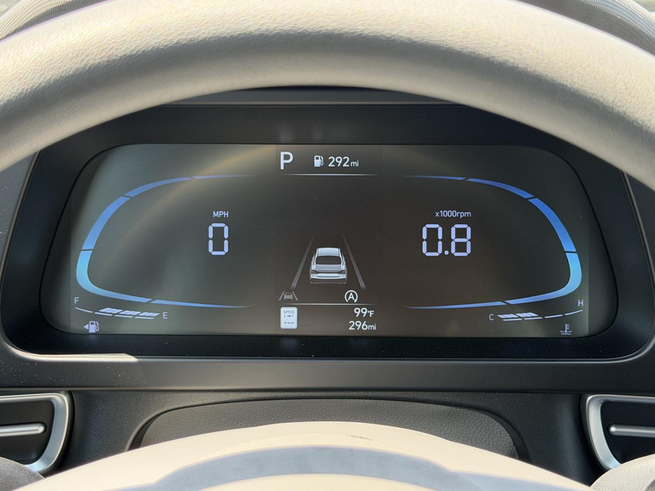 Hyundai Elantra SE 2025