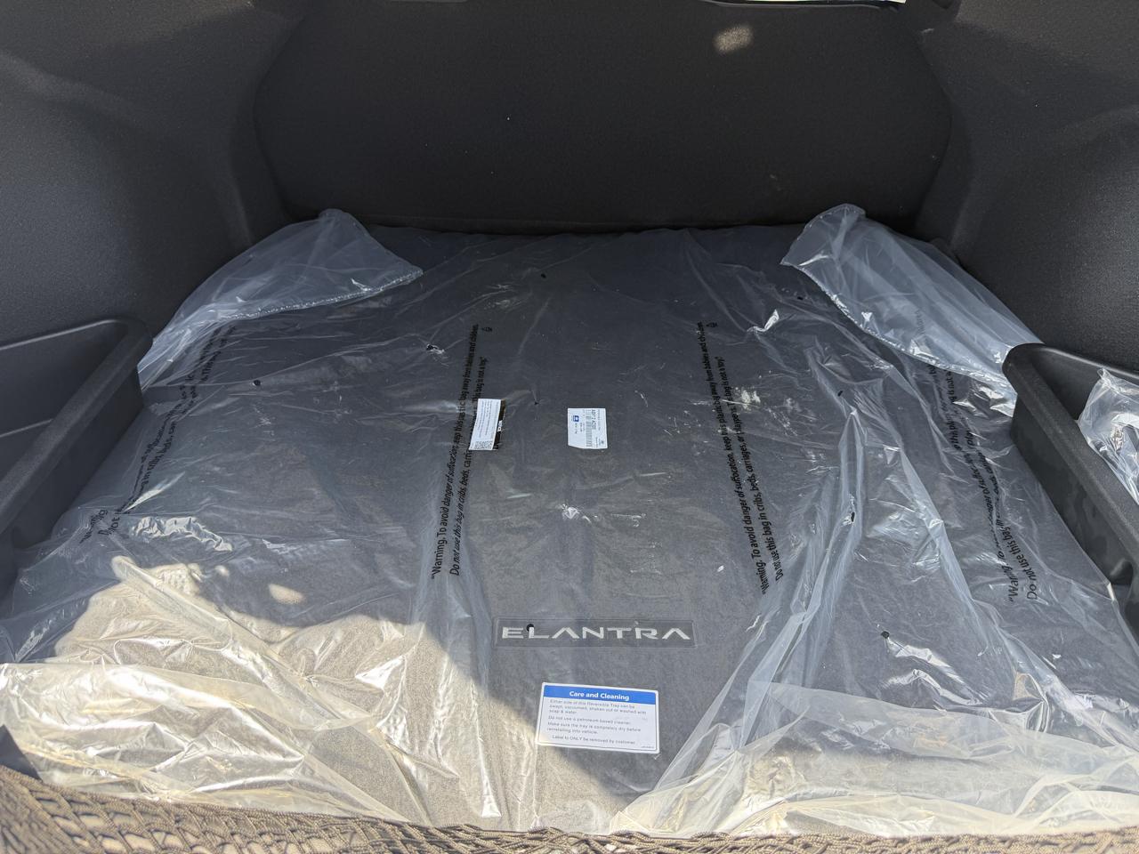 Hyundai Elantra SE 2025
