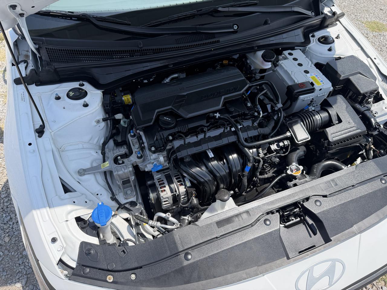 Hyundai Elantra SE 2025