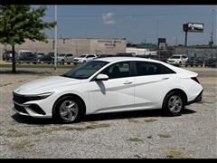 2025 Hyundai Elantra 