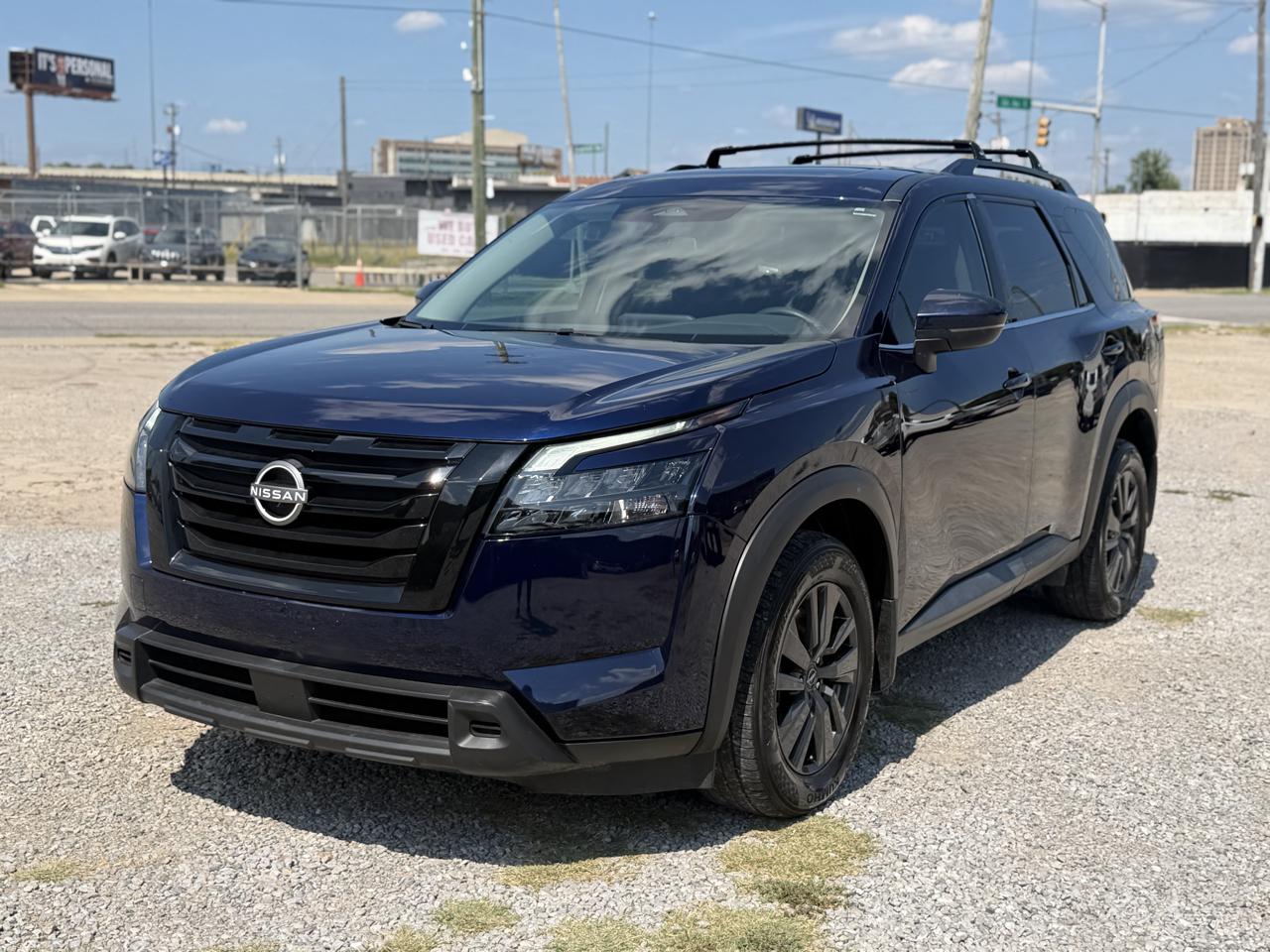 Nissan Pathfinder SV 2023