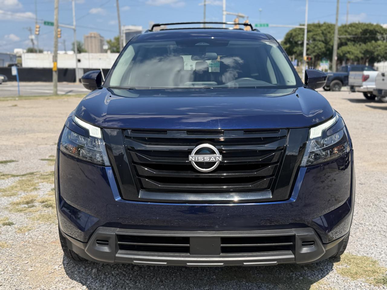 Nissan Pathfinder SV 2023