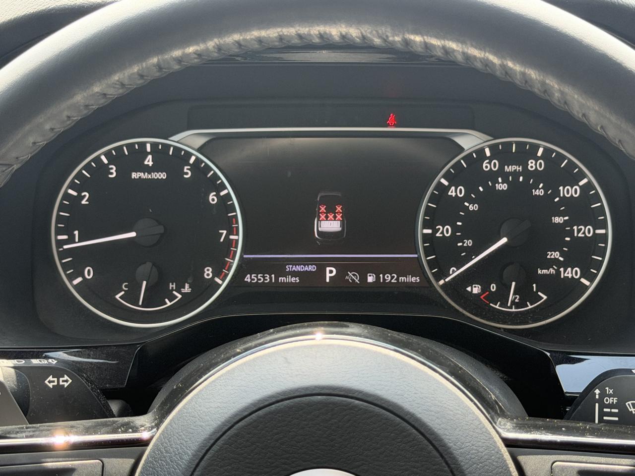 Nissan Pathfinder SV 2023