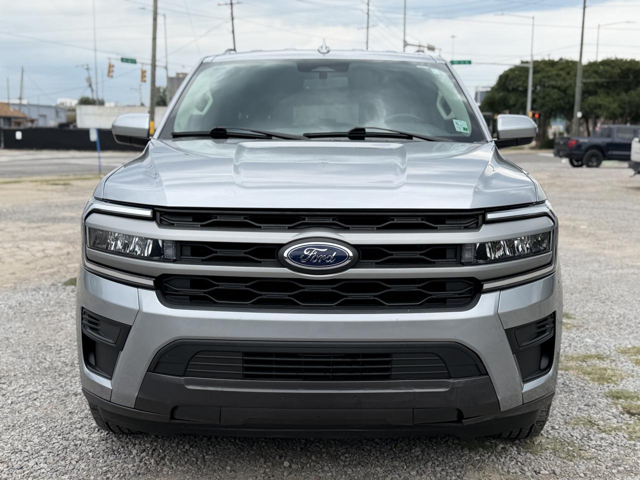 Ford Expedition XLT 2023