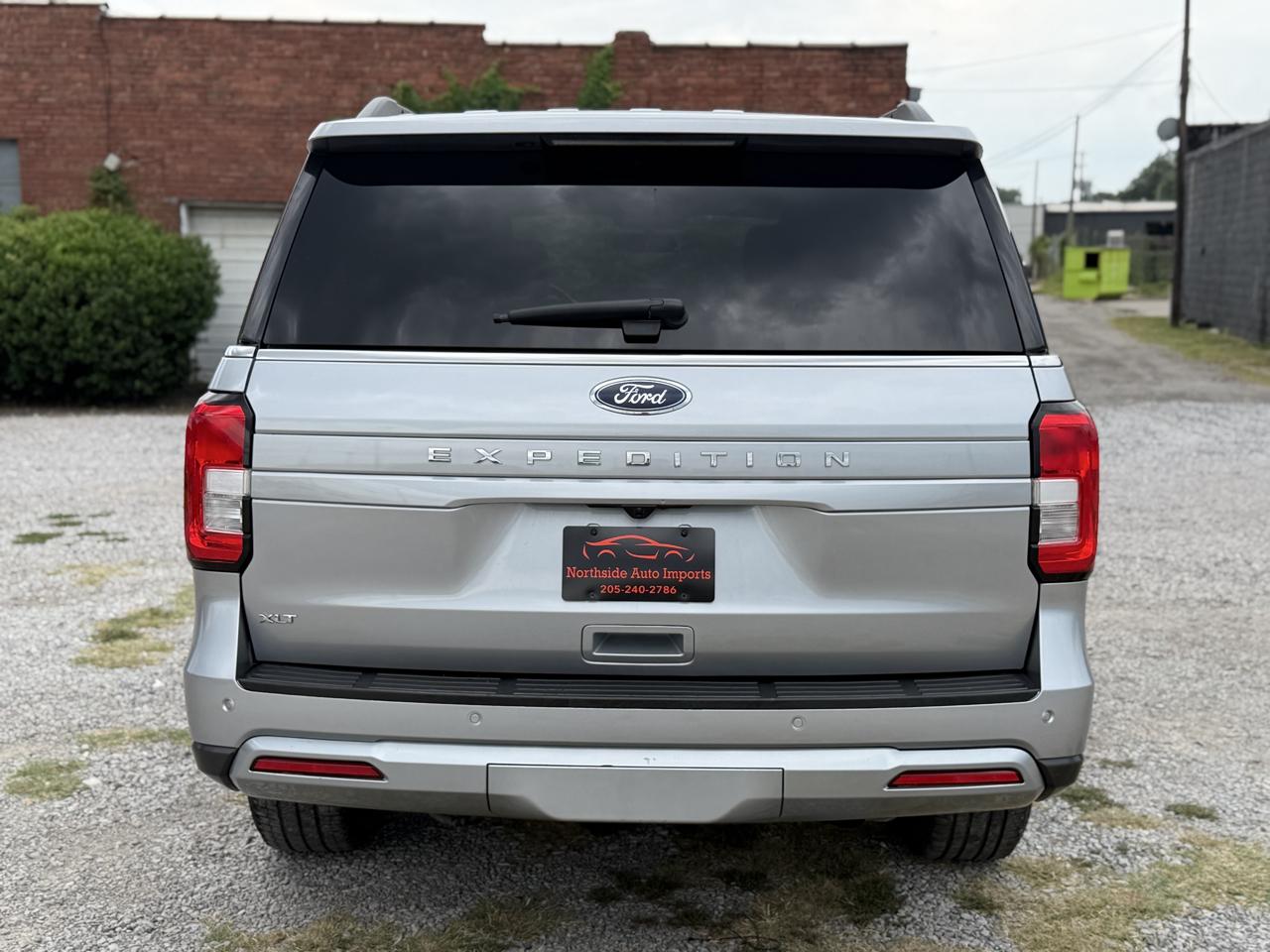 Ford Expedition XLT 2023