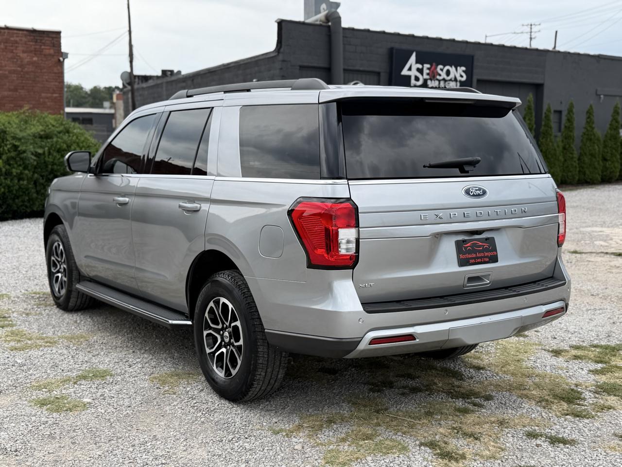 Ford Expedition XLT 2023