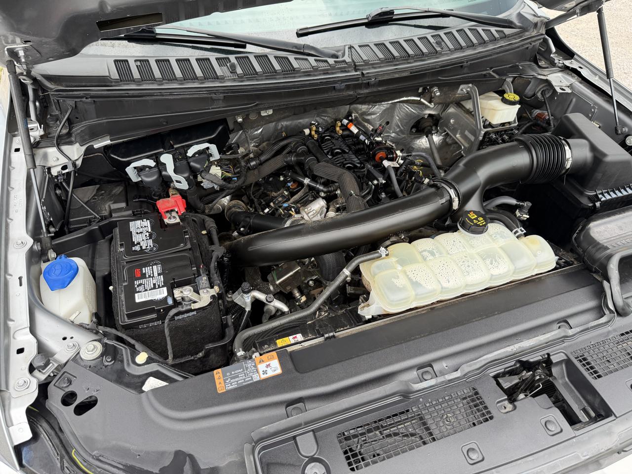 Ford Expedition XLT 2023