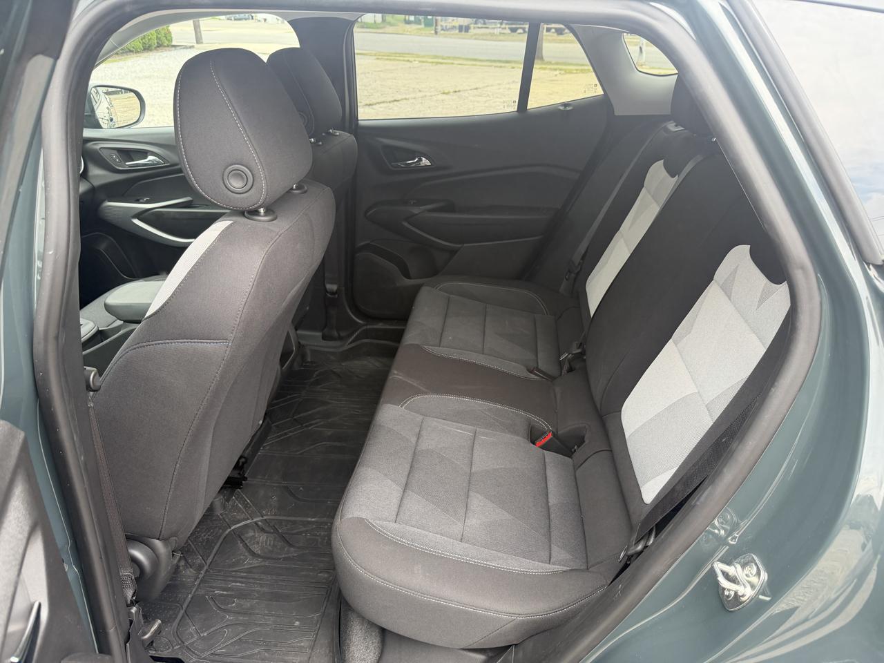 Chevrolet Trax LS 2025