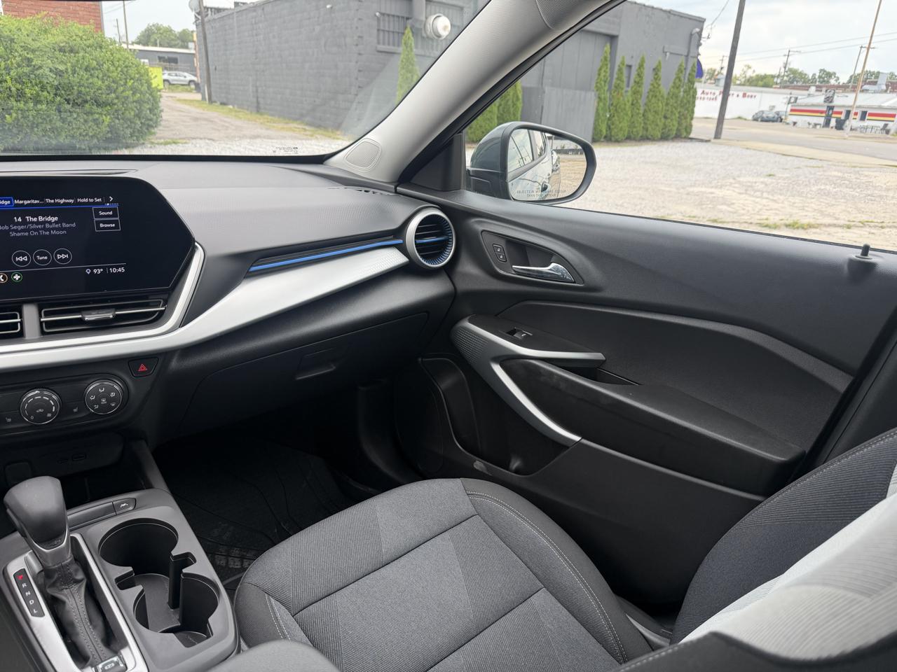 Chevrolet Trax LS 2025