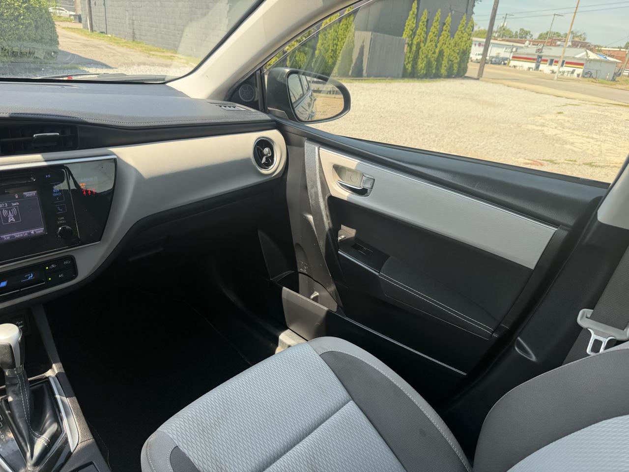 Toyota Corolla LE CVT 2019
