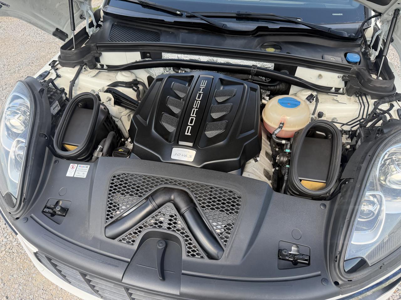 Porsche Macan S 2018
