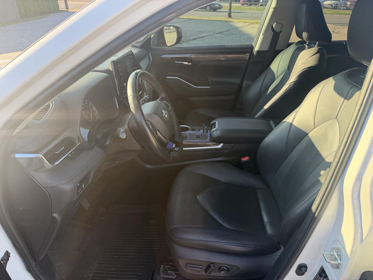 Toyota Highlander Limited 2021