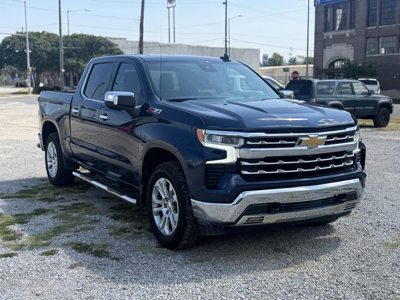 Chevrolet Silverado 1500 LTZ Crew Cab 4WD 2022