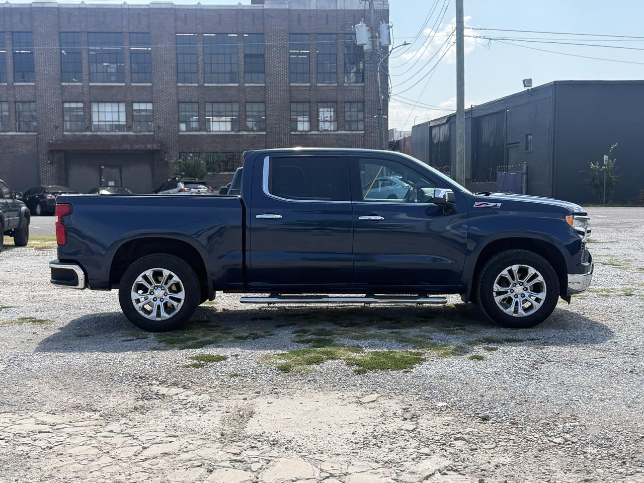 Chevrolet Silverado 1500 LTZ Crew Cab 4WD 2022