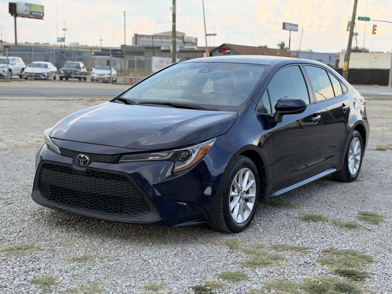Toyota Corolla LE 2022