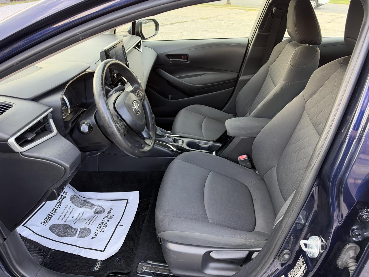 Toyota Corolla LE 2022