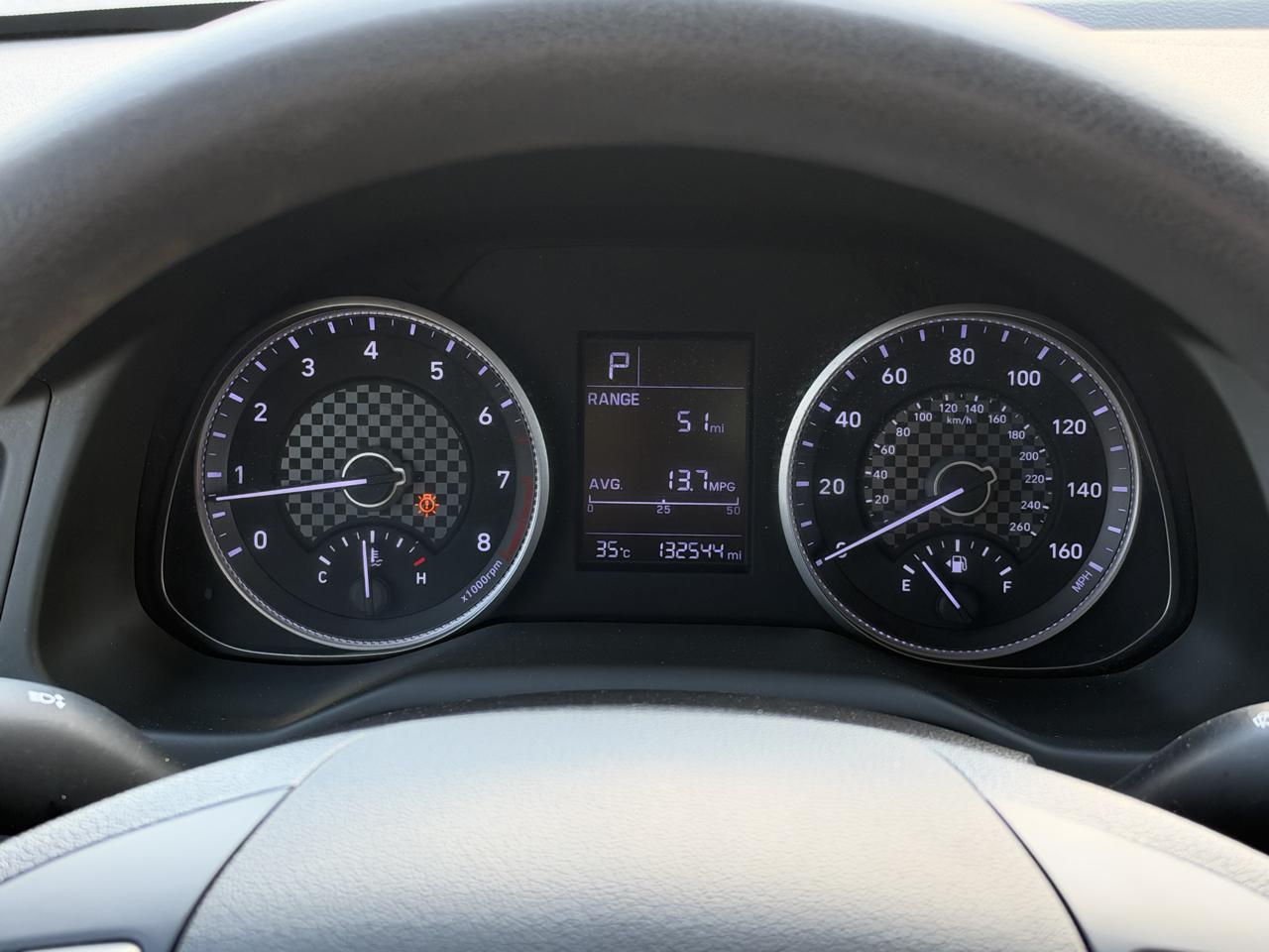 Hyundai Elantra SE 6AT 2019
