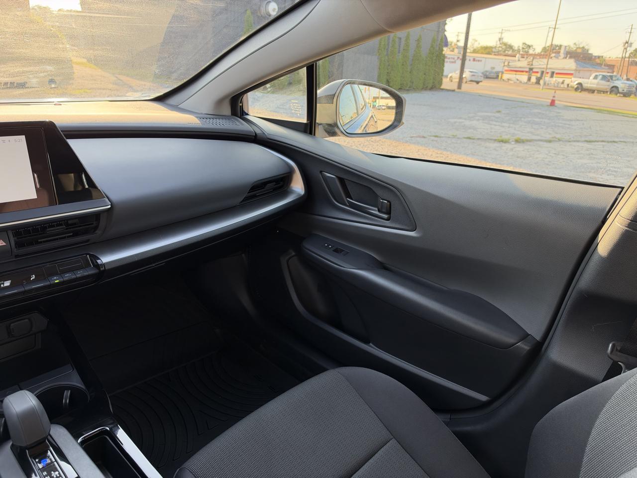 Toyota Prius LE 2025