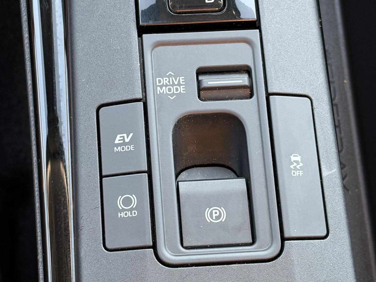 Toyota Prius LE 2025