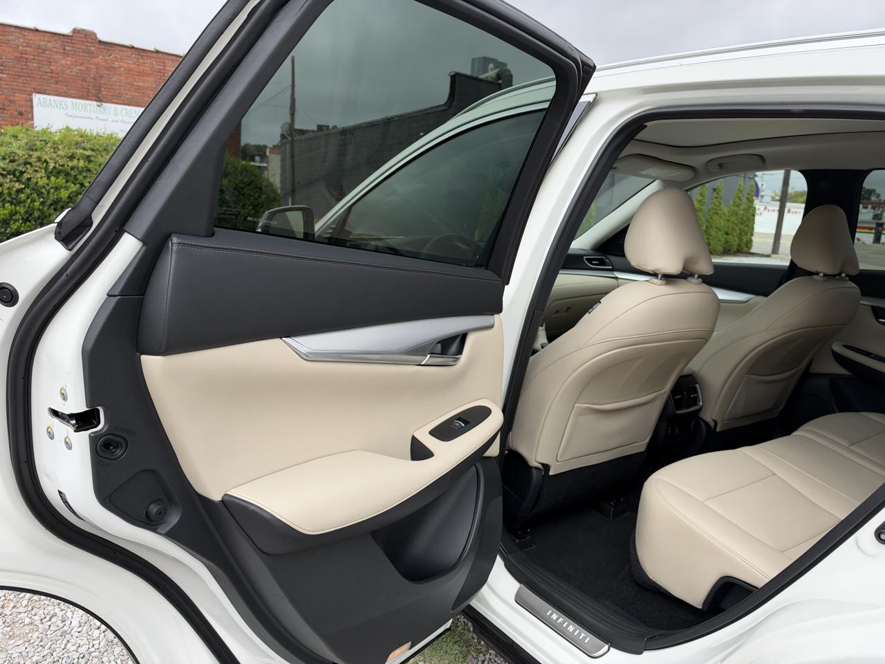Infiniti QX50 LUXE 2021