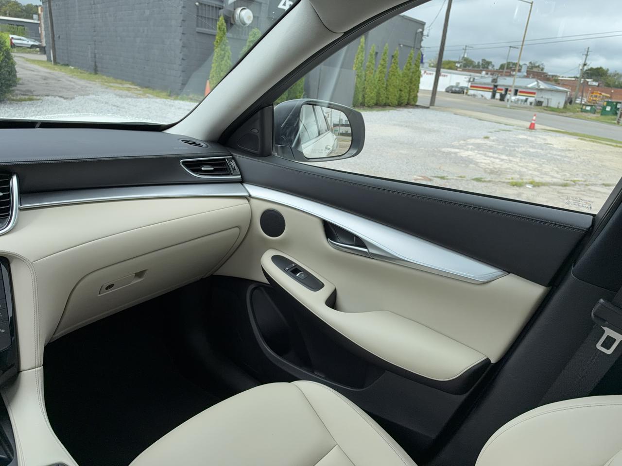 Infiniti QX50 LUXE 2021