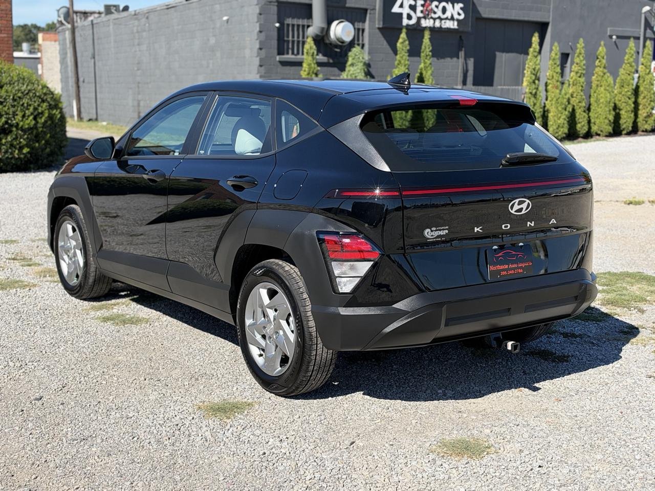 Hyundai Kona SE 2026
