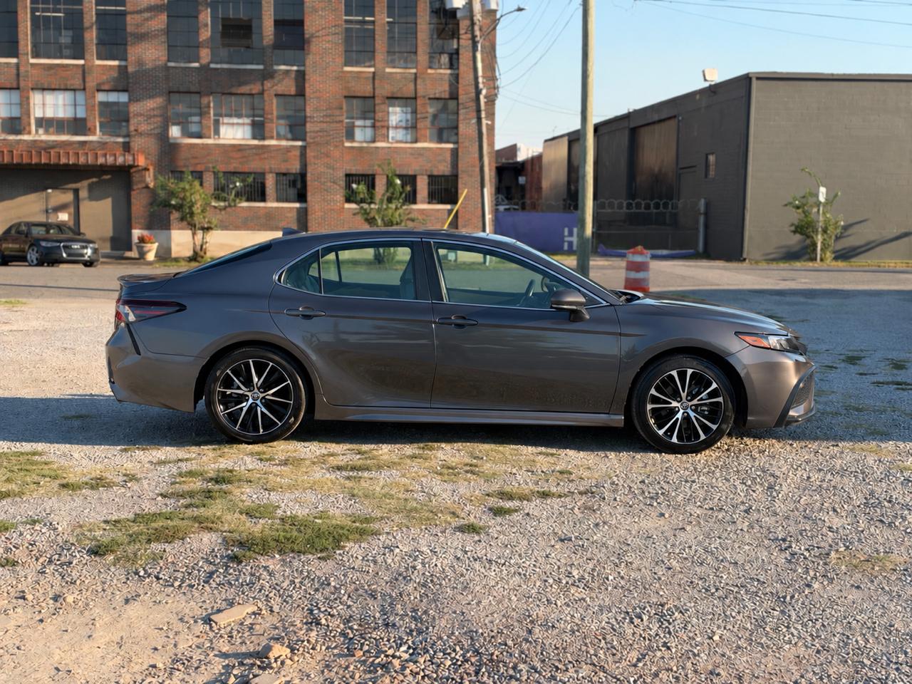 Toyota Camry SE 2024