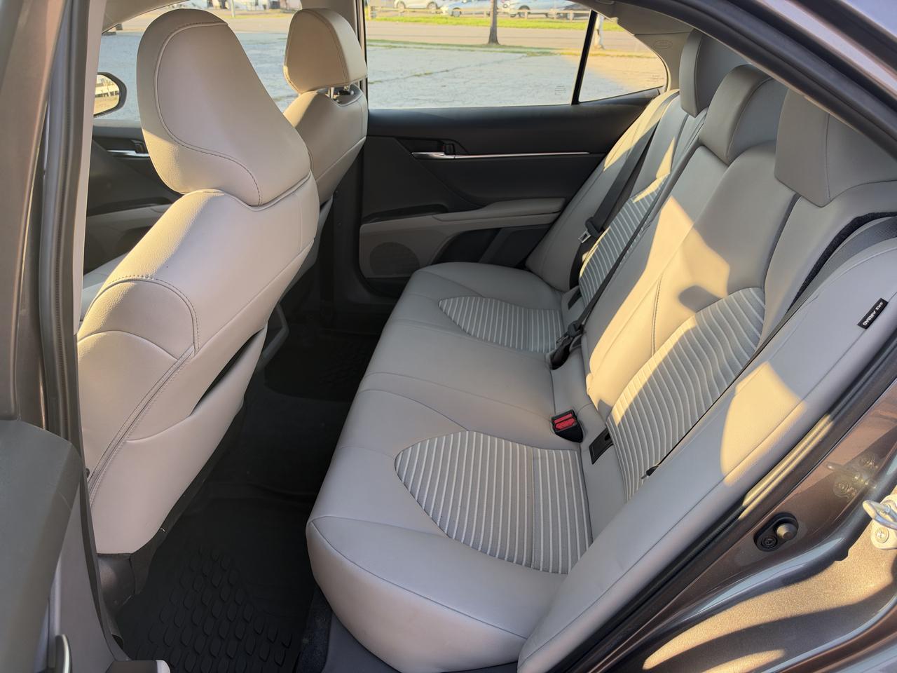 Toyota Camry SE 2024