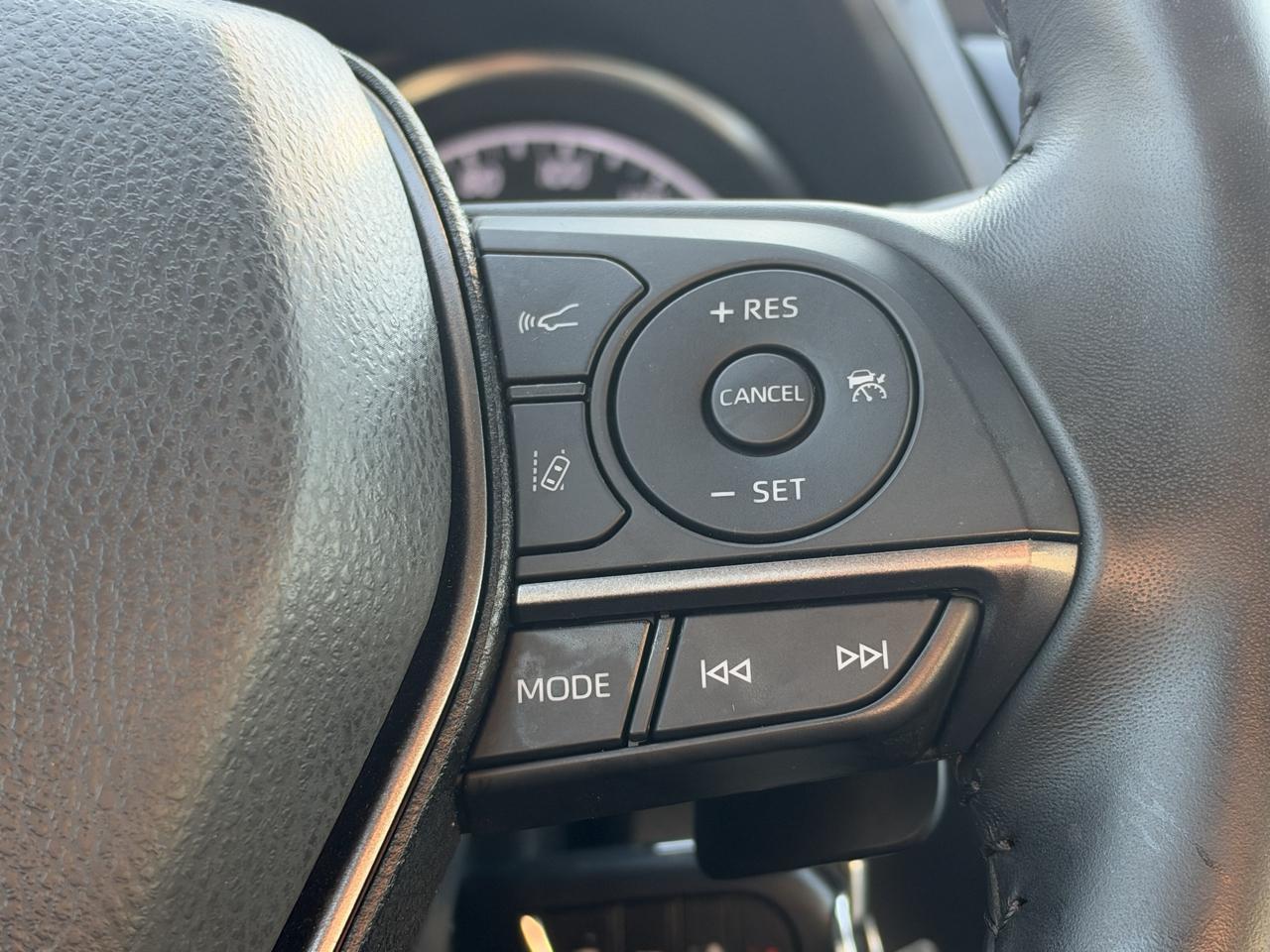 Toyota Camry SE 2024