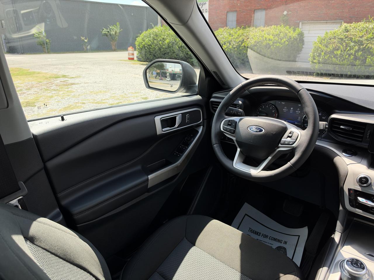 Ford Explorer XLT 2024