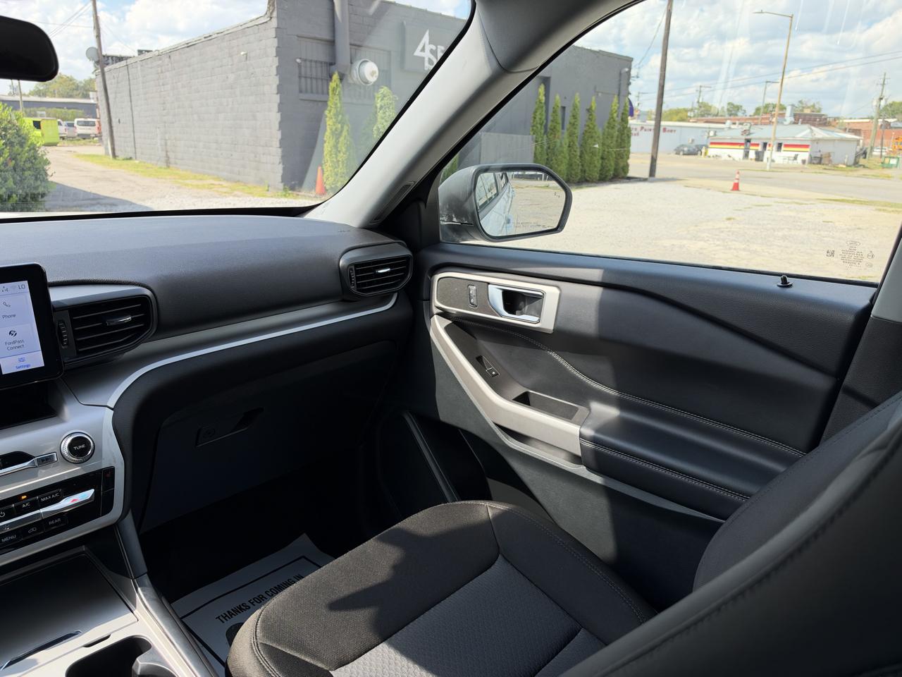 Ford Explorer XLT 2024