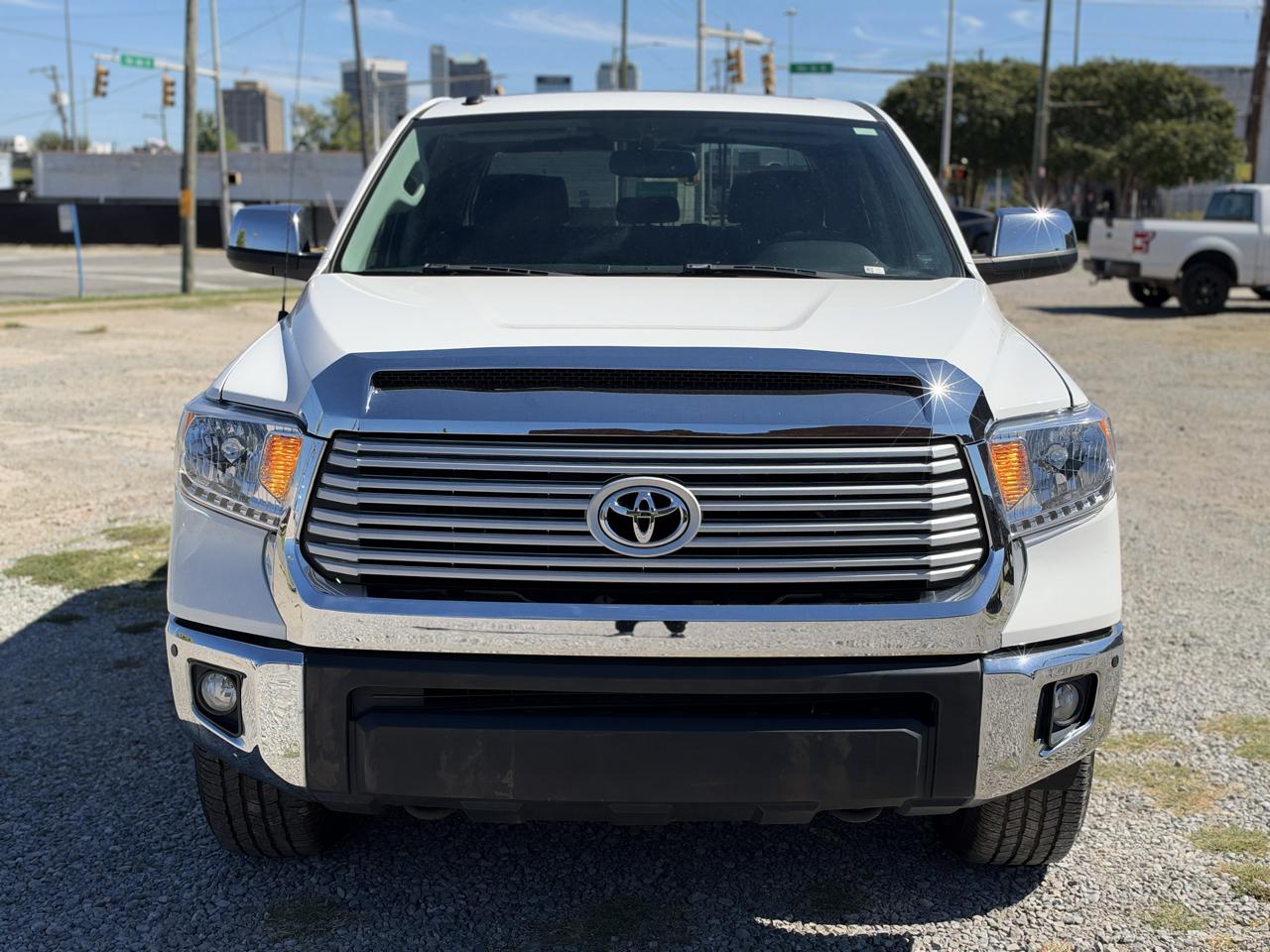 Toyota Tundra Limited 5.7L FFV CrewMax 4WD 2017