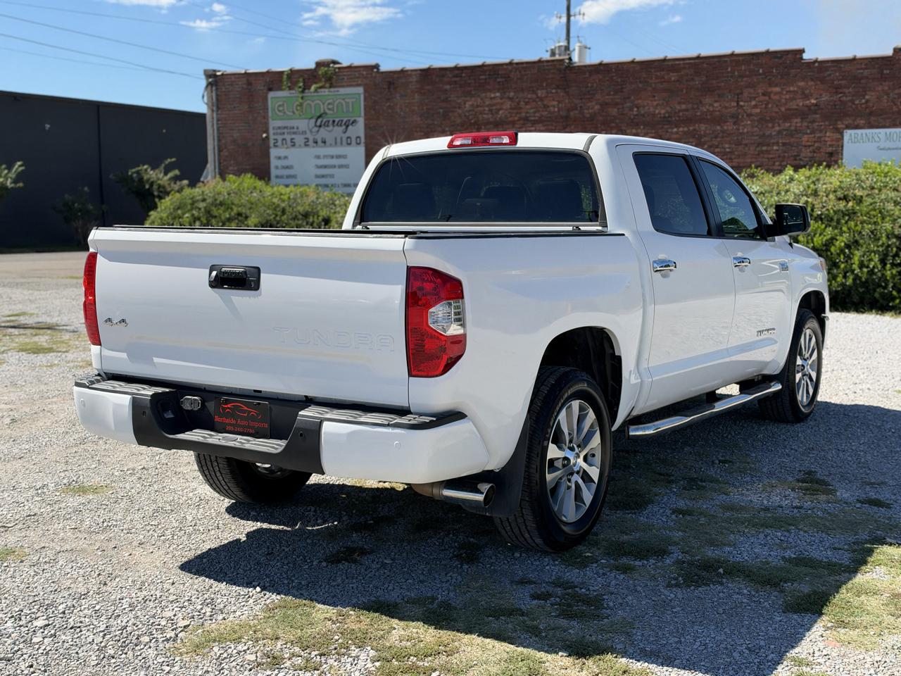 Toyota Tundra Limited 5.7L FFV CrewMax 4WD 2017