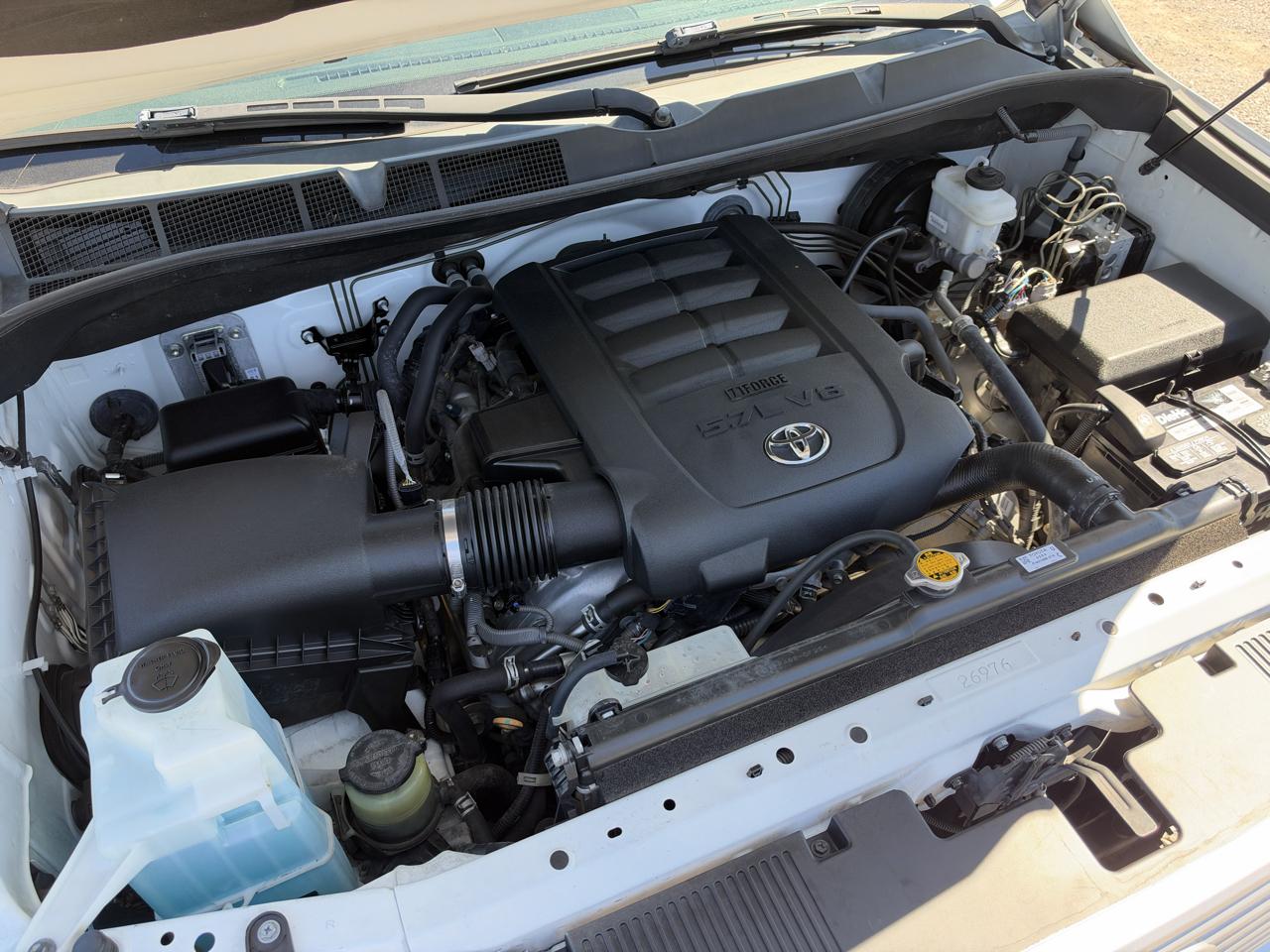 Toyota Tundra Limited 5.7L FFV CrewMax 4WD 2017