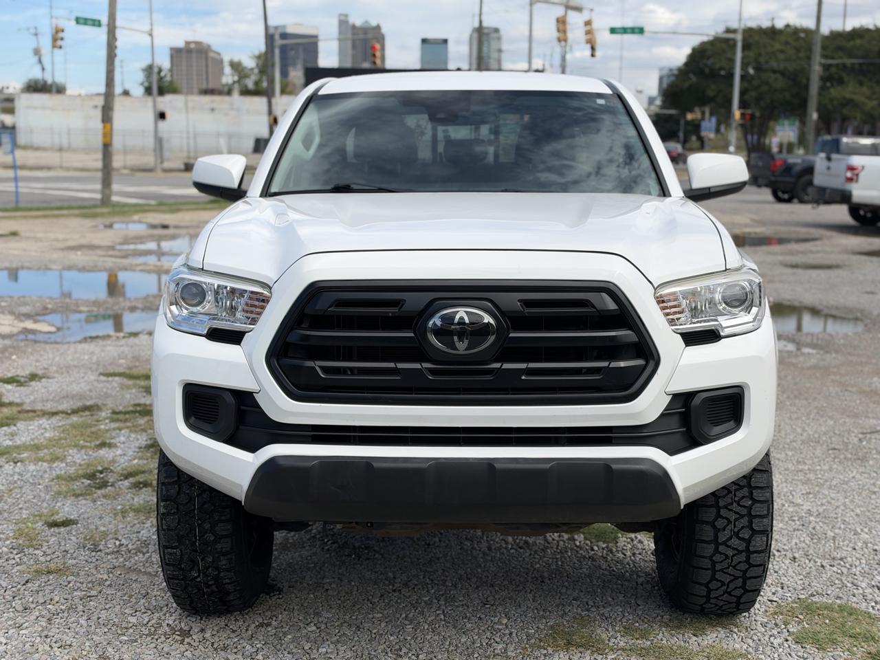 Toyota Tacoma SR 2018