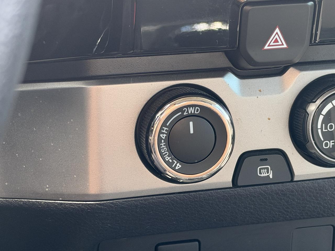 Toyota Tacoma SR 2018