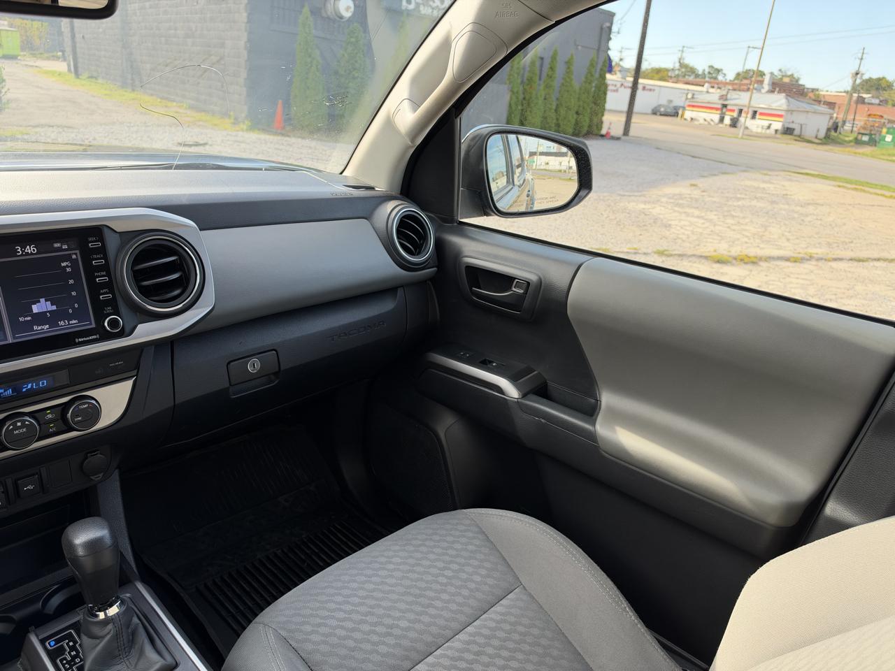 Toyota Tacoma SR5 V6 2022