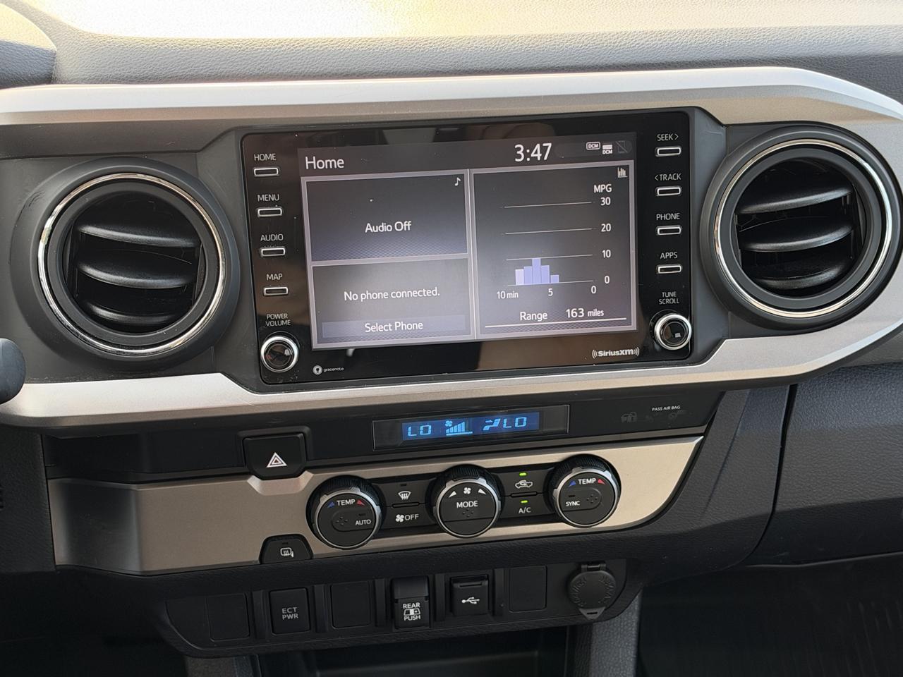 Toyota Tacoma SR5 V6 2022