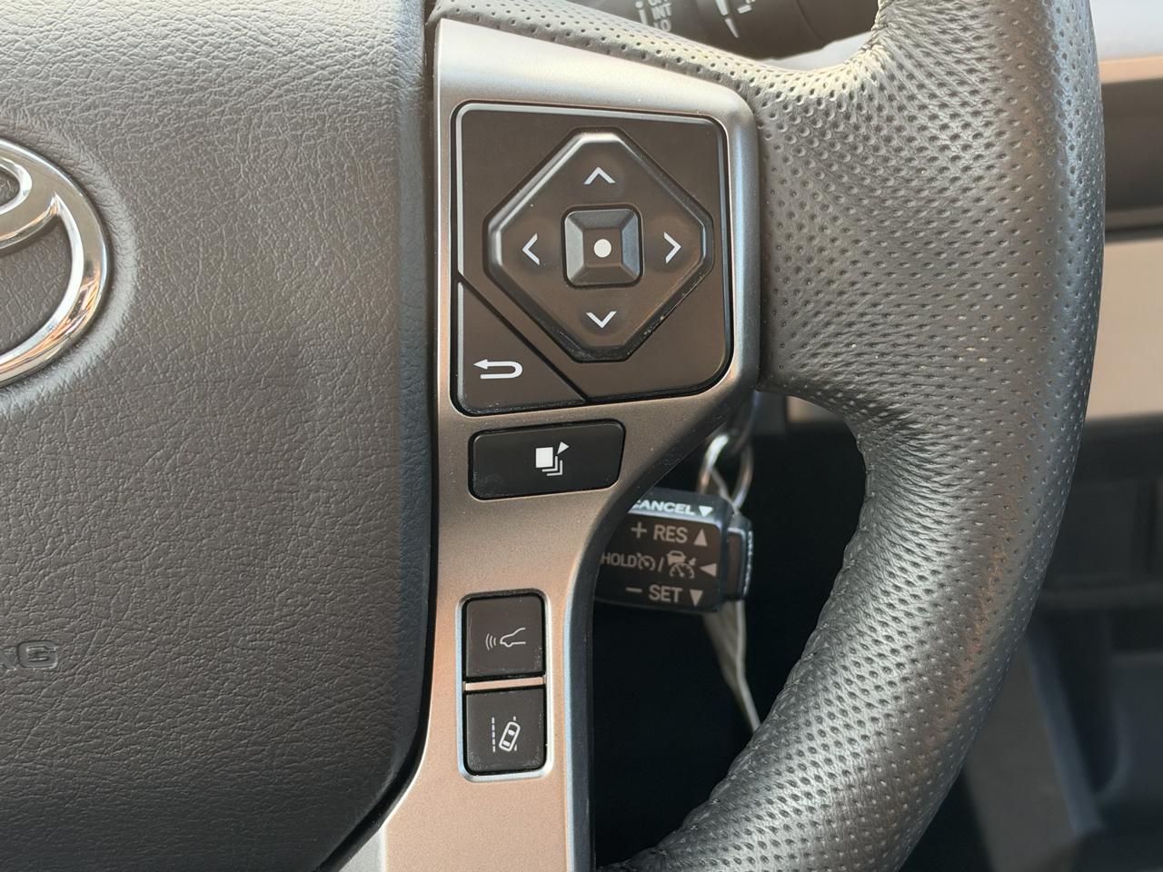 Toyota Tacoma SR5 V6 2022