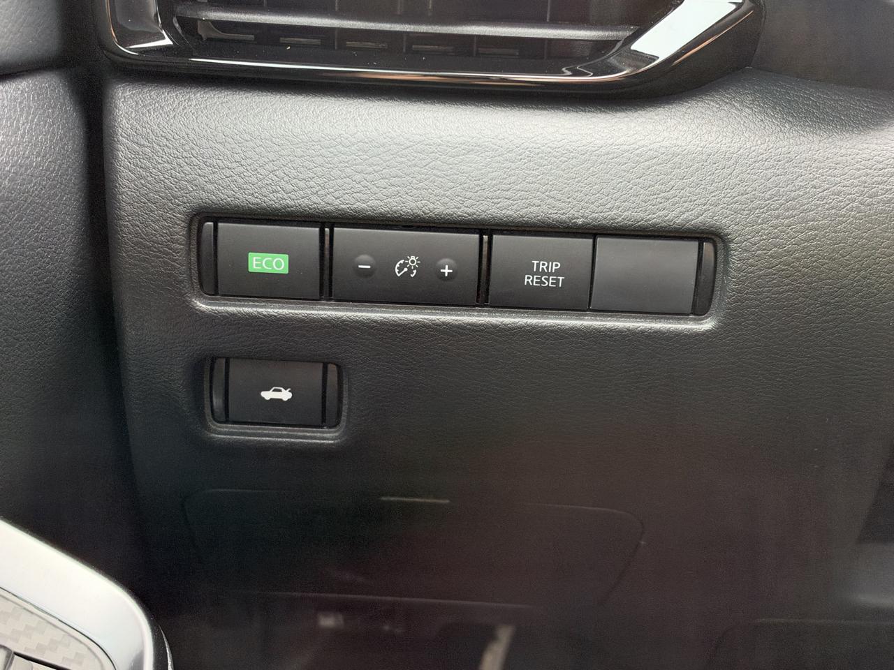 Nissan Sentra SR 2025