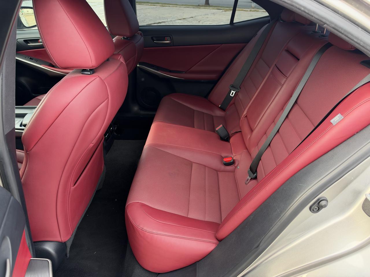 Lexus IS F SPORT 300 RWD 2020