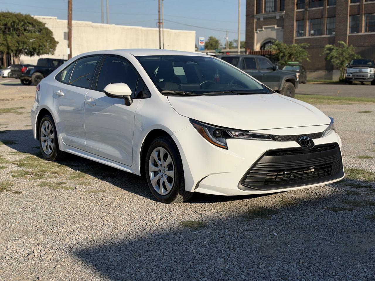 Toyota Corolla LE 2026