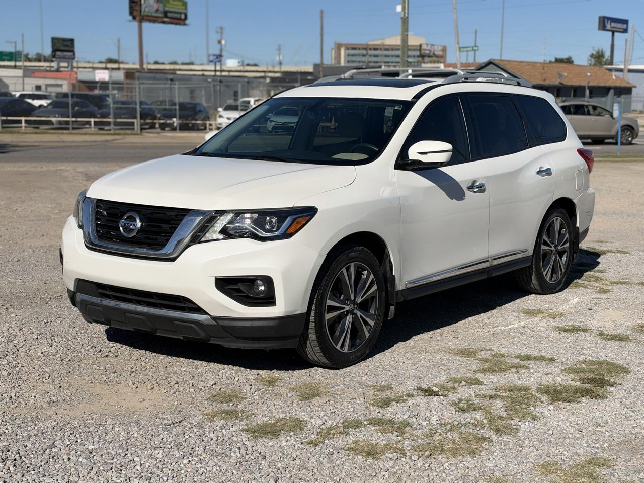 Nissan Pathfinder Platinum 2020