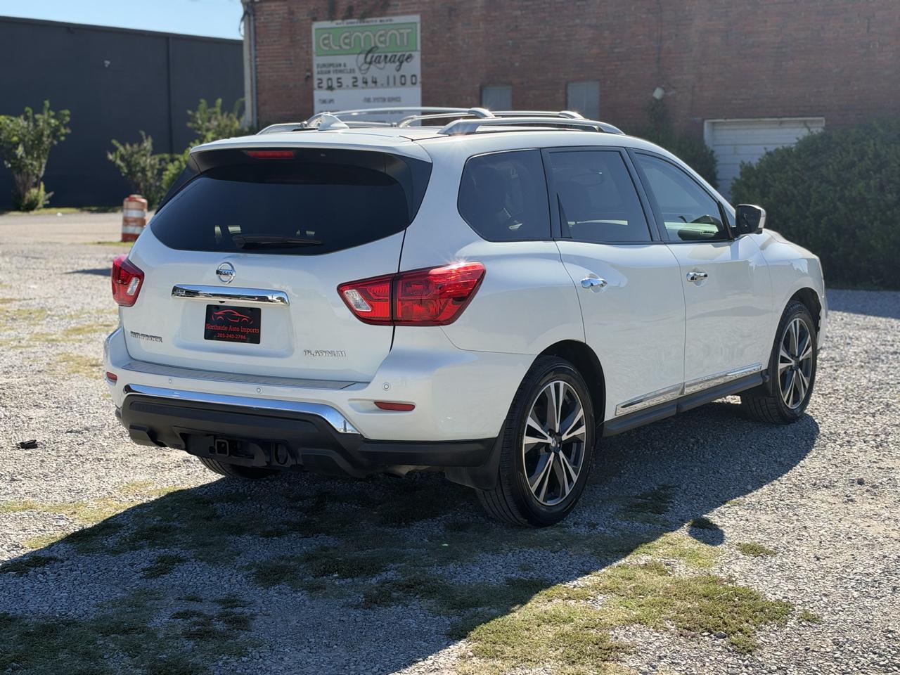Nissan Pathfinder Platinum 2020