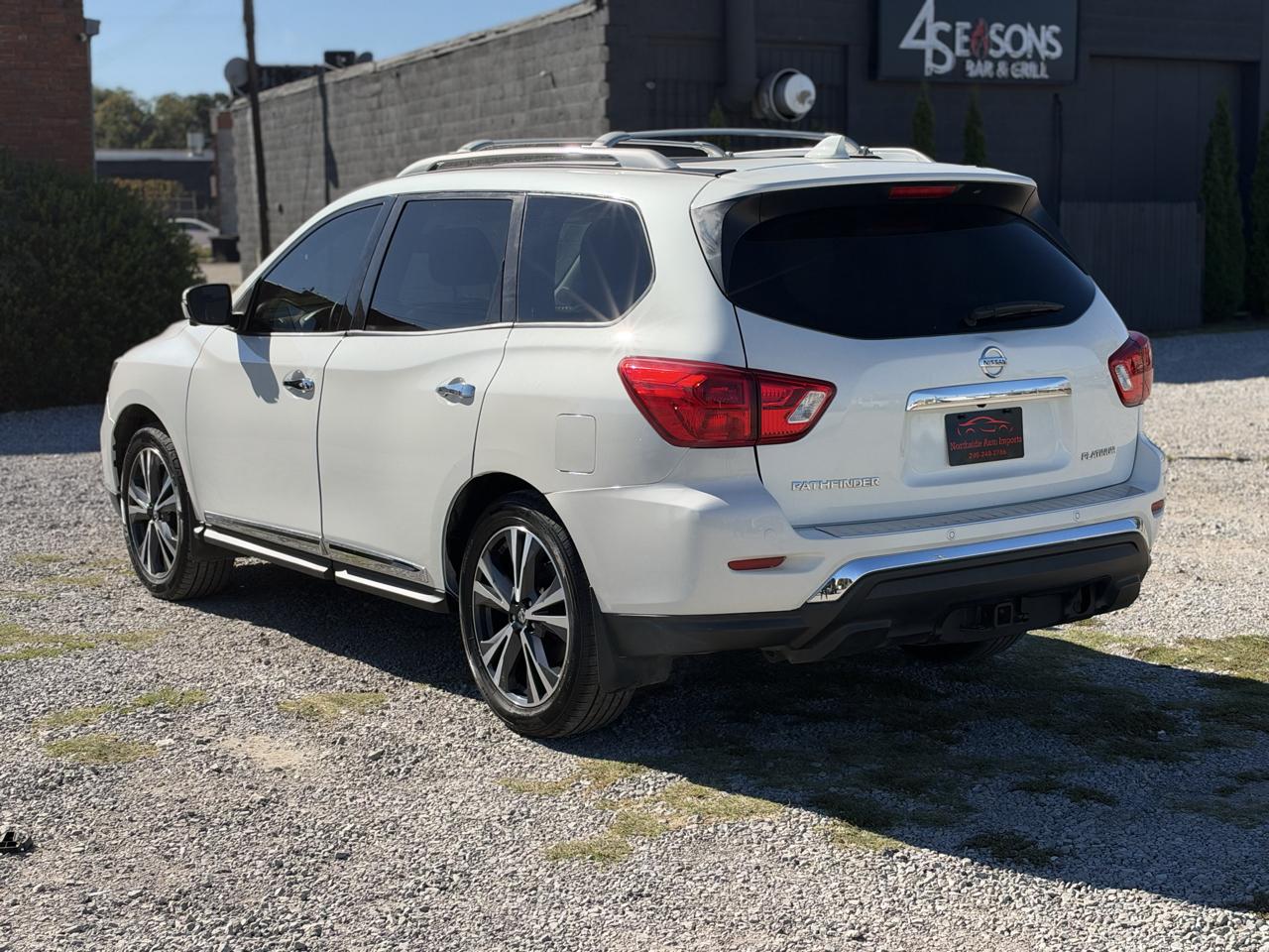 Nissan Pathfinder Platinum 2020